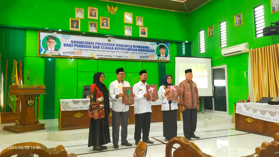 Aktif Selama Pelatihan Moderasi Beragama, Siti Najiah Diganjar Reward