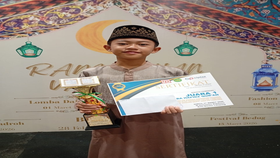 Siswa MIN 2 Bandar Lampung, Abdurrafi' Azzam, Berhasil Meraih Juara 1 Lomba Hafidz Qur'an Ramadhan Vaganza