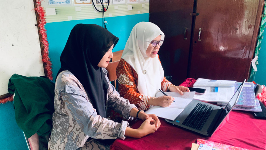 Meninjau Hari Terakhir PJJ, Kolaborasi Guru MIN dan Mahasiswa PPL UIN RIL Sukses Hadirkan Pembelajaran Daring yang Interaktif