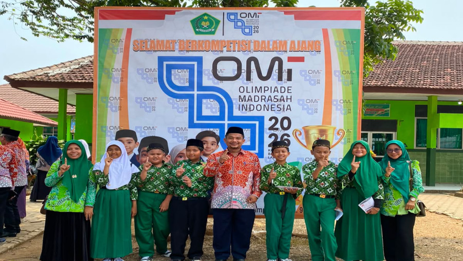 Kepala MIN 2 Bandar Lampung Dampingi Langsung Siswa Berkompetisi di Ajang Olimpiade Madrasah Indonesia (OMI) 2026